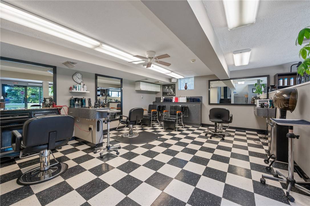 Moon/crescent Twp, PA 15108,945 Beaver Grade Road