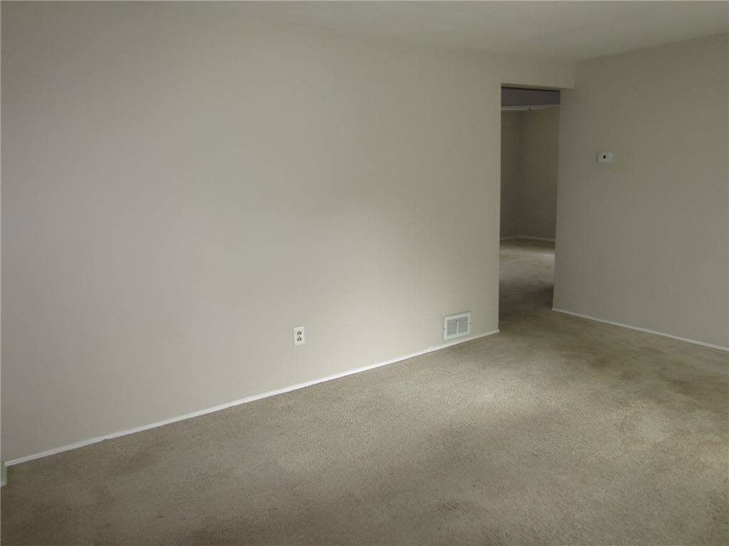Pleasant Hills, PA 15236,143 Winifred Dr