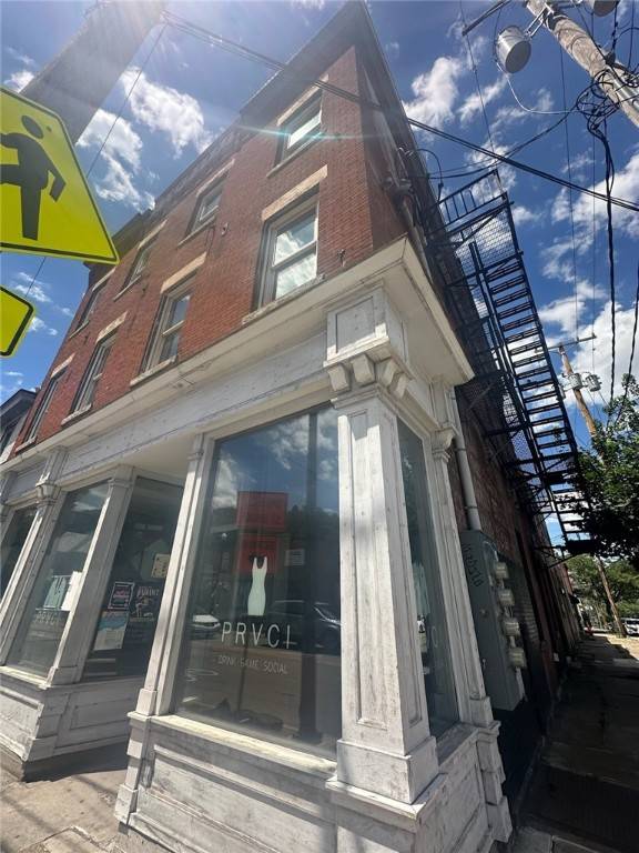 South Side, PA 15203,1021 E Carson St
