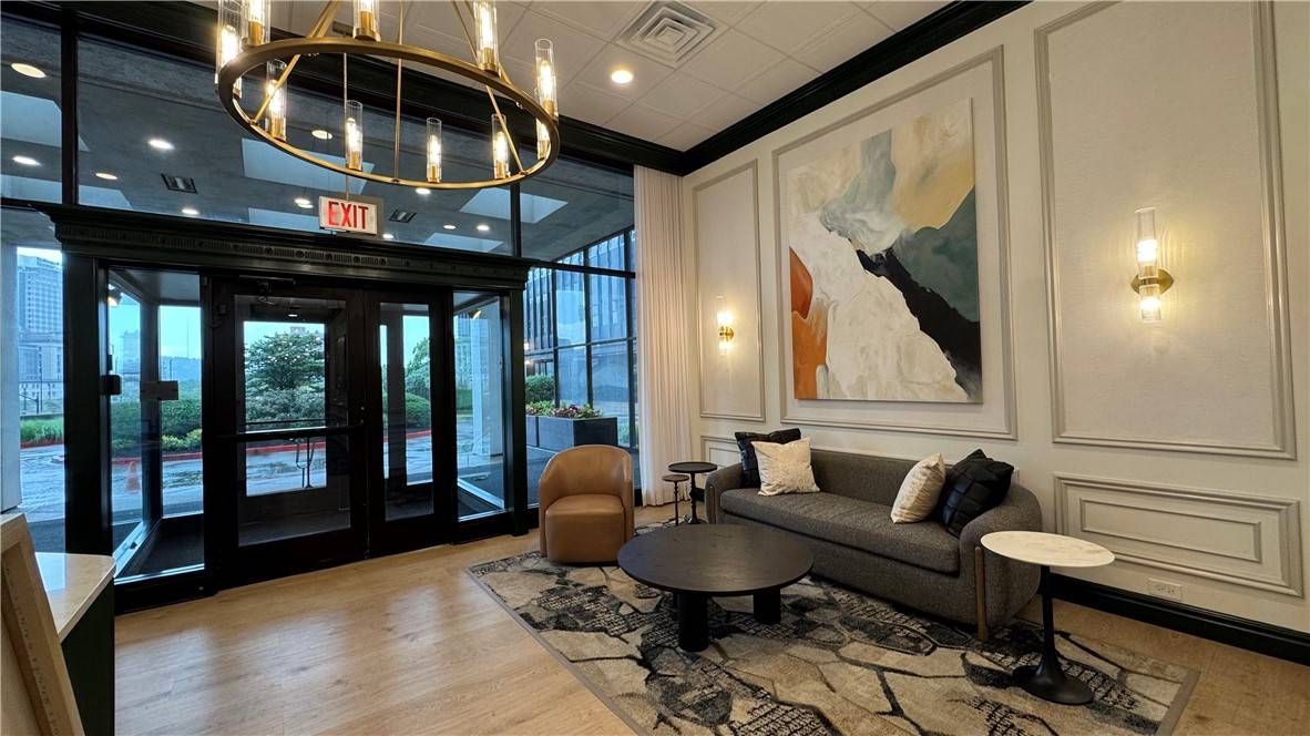 Downtown Pgh, PA 15219,112 Washington Place #7E