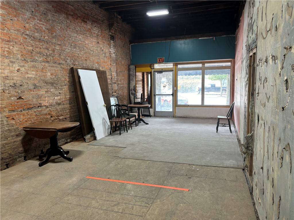 New Brighton, PA 15066,811 3rd Ave