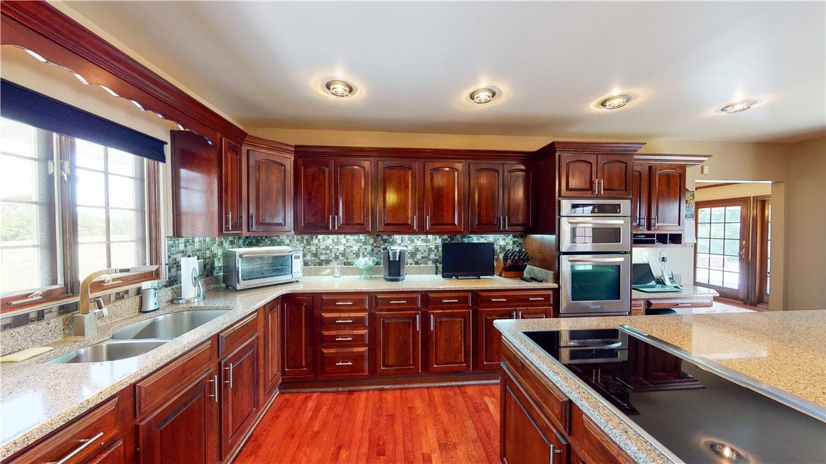 Moon/crescent Twp, PA 15108,1490 Olde Stable Lane