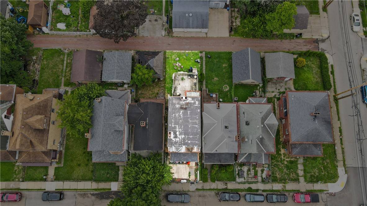 Sheraden, PA 15204,2953 MERWYN AVE