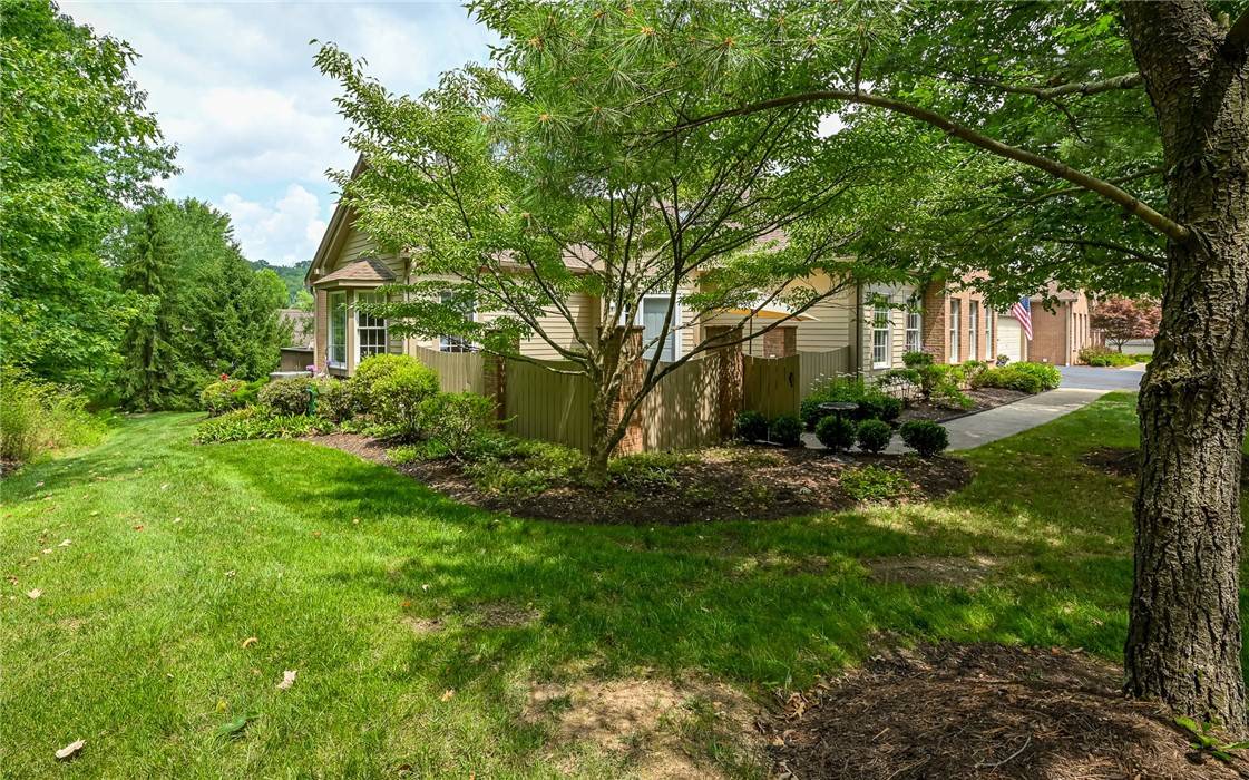 Seven Fields Boro, PA 16046,125 Linden Court #6 D