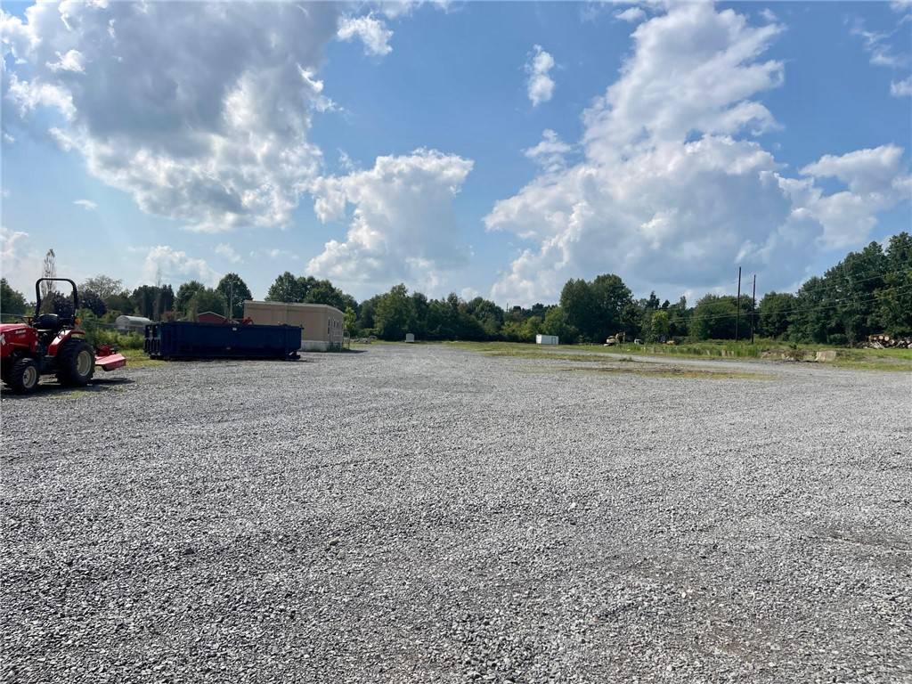 Findley Twp, PA 16137,1815 Mercer Grove City Rd  LOT 4