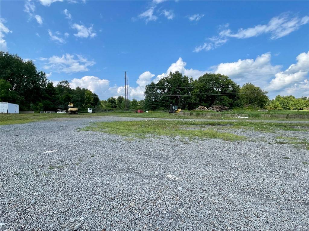 Findley Twp, PA 16137,1815 Mercer Grove City Rd   LOT 5