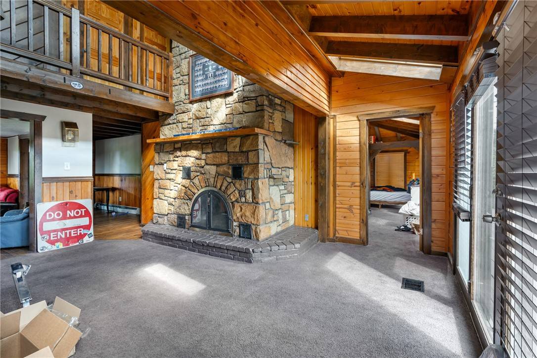 Oakland, PA 15213,3816 Wolf Way