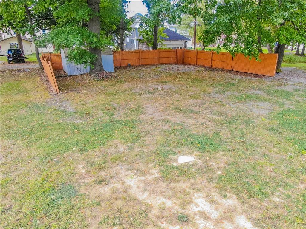 New Castle/1st, PA 16101,314/318 E Wallace Ave