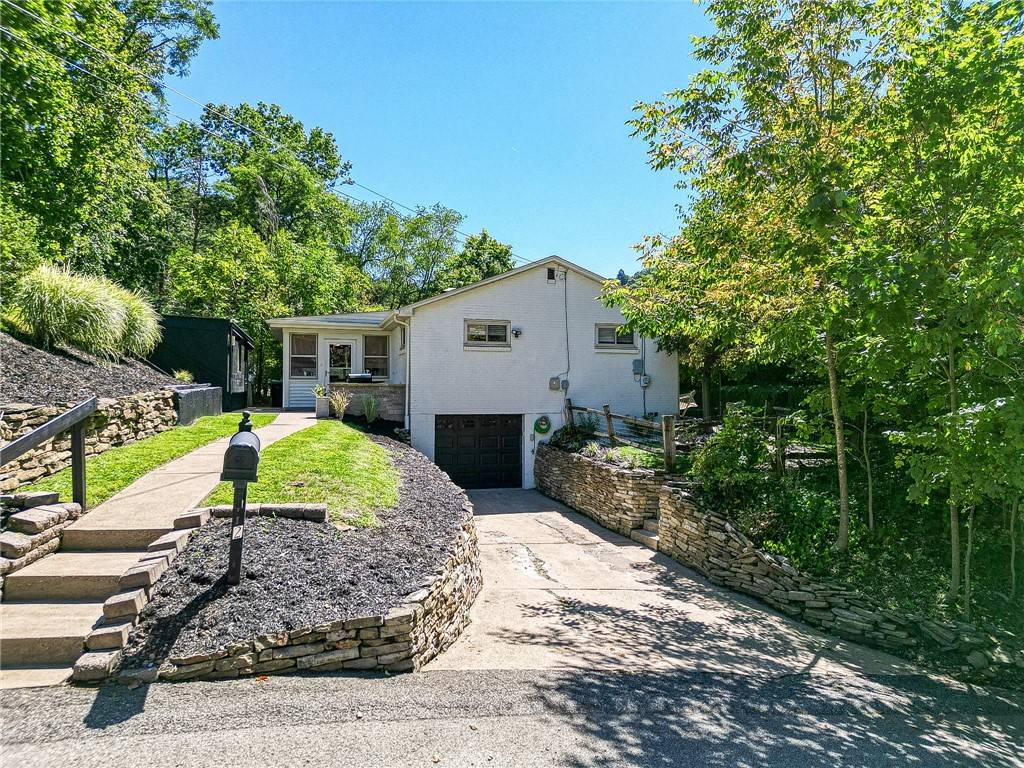 Shaler, PA 15223,2 Marie Ave