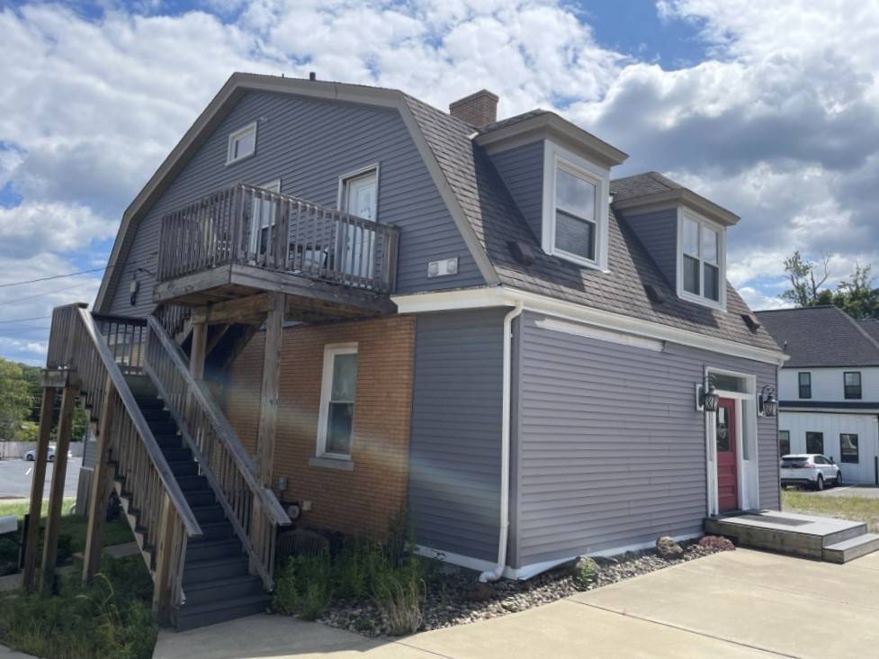 Mccandless, PA 16148,8313 Perry Highway