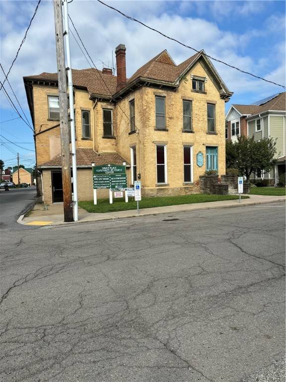 Punxsutawney Area School District, PA 15767,103 N Gilpin St