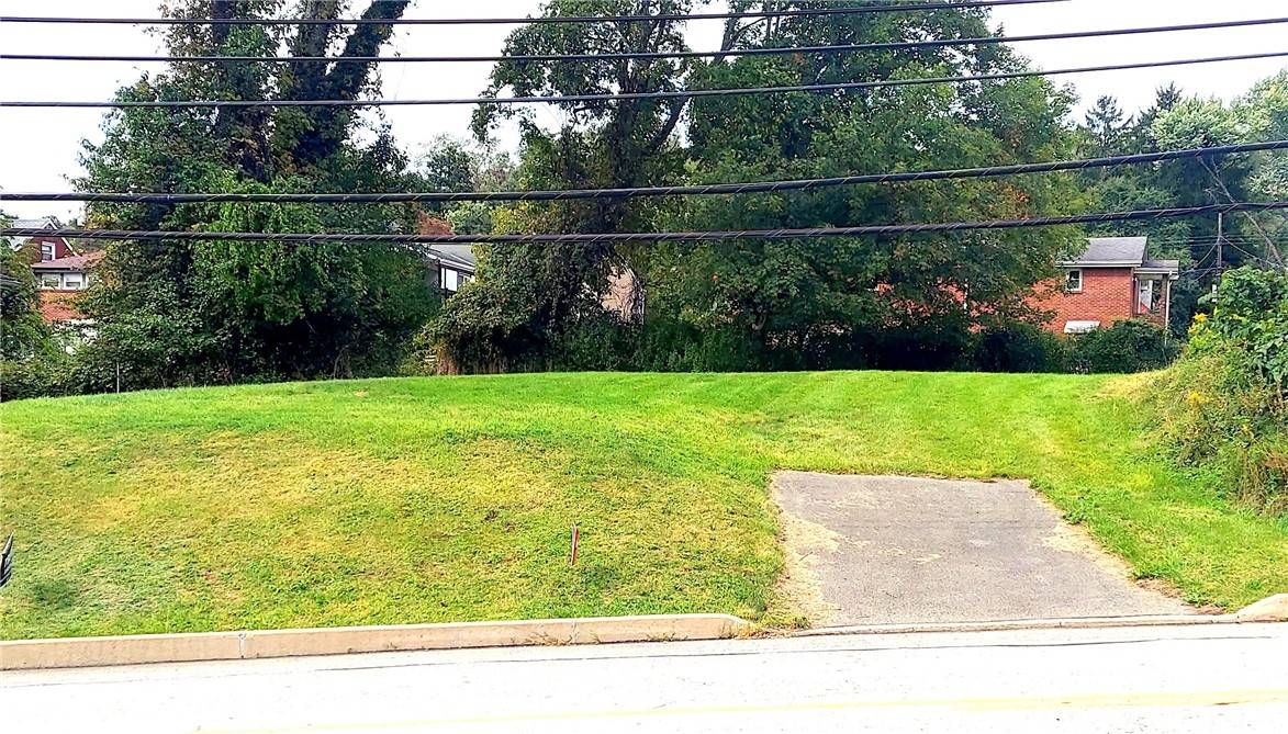 White Oak, PA 15131,1936 Lincoln Way
