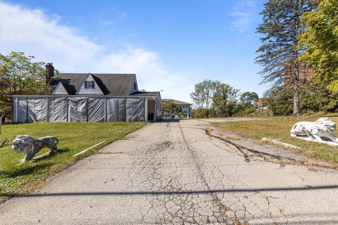 Monroeville, PA 15146,113 Fox Plan Road