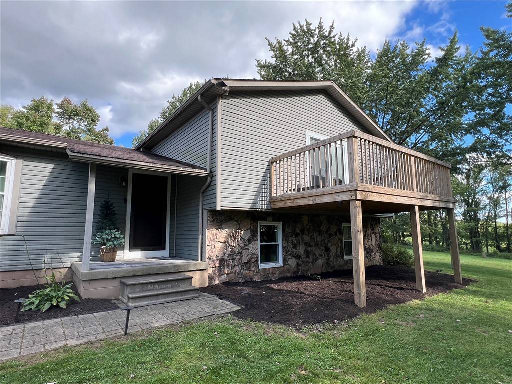 PA 16137,384 Grove Rd