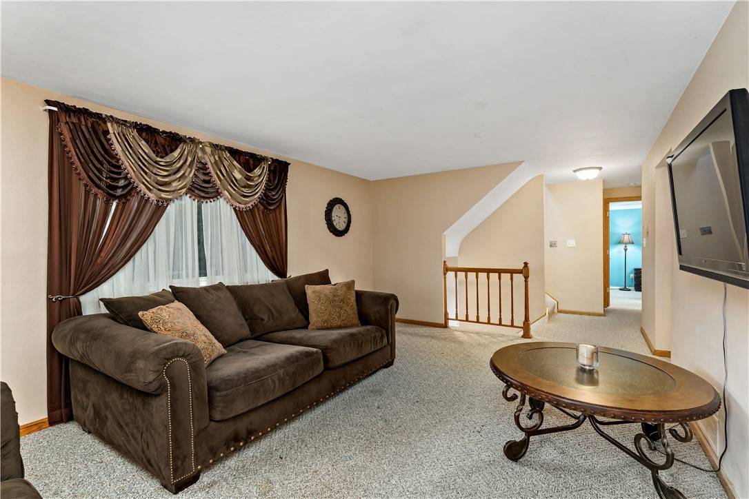 Trafford, PA 15085,108 Jeanine Ct