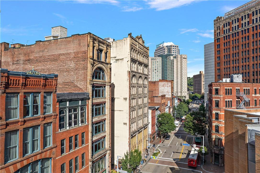 Downtown Pgh, PA 15222,915 Liberty Ave #4