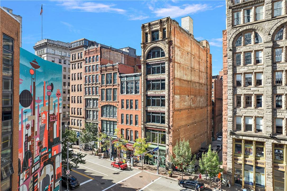 Downtown Pgh, PA 15222,915 Liberty Ave #7