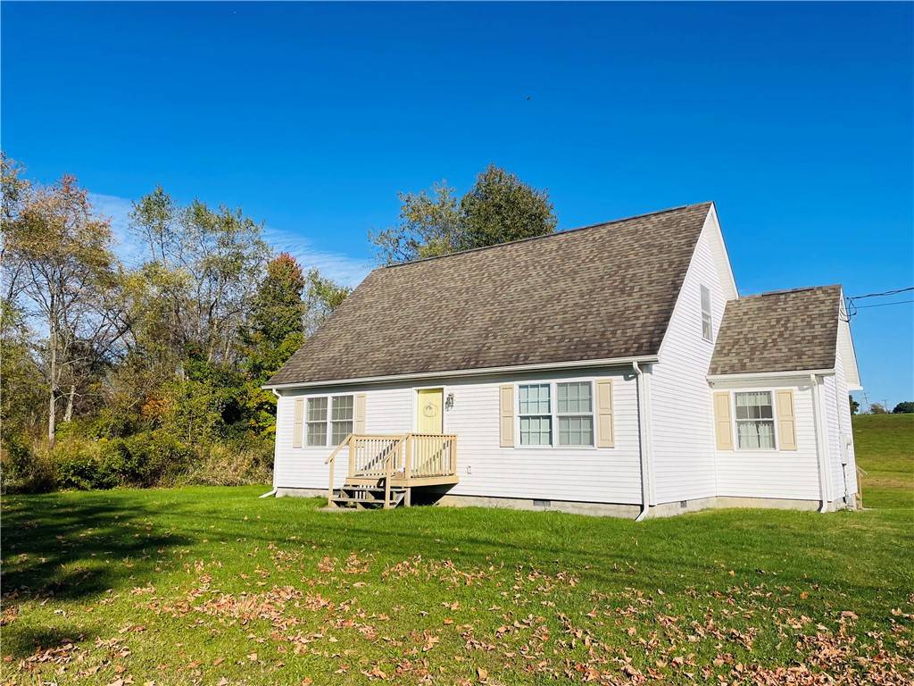 Carmichaels/cumblnd, PA 15320,409 Ceylon Road