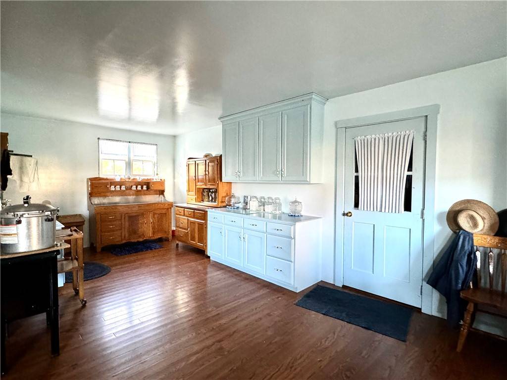 Mahoning Twp - Law, PA 16116,1689 Skyhill Rd