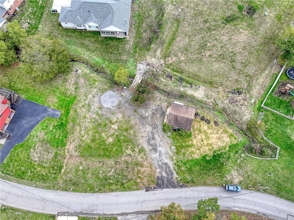 Mccandless, PA 15101,1724 Guyton Road