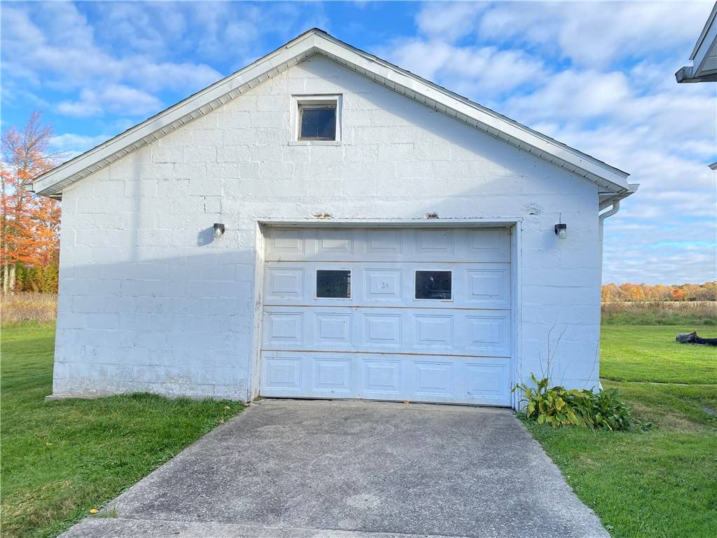 Hempfield Twp - Mer, PA 16125,136 Fredonia Road