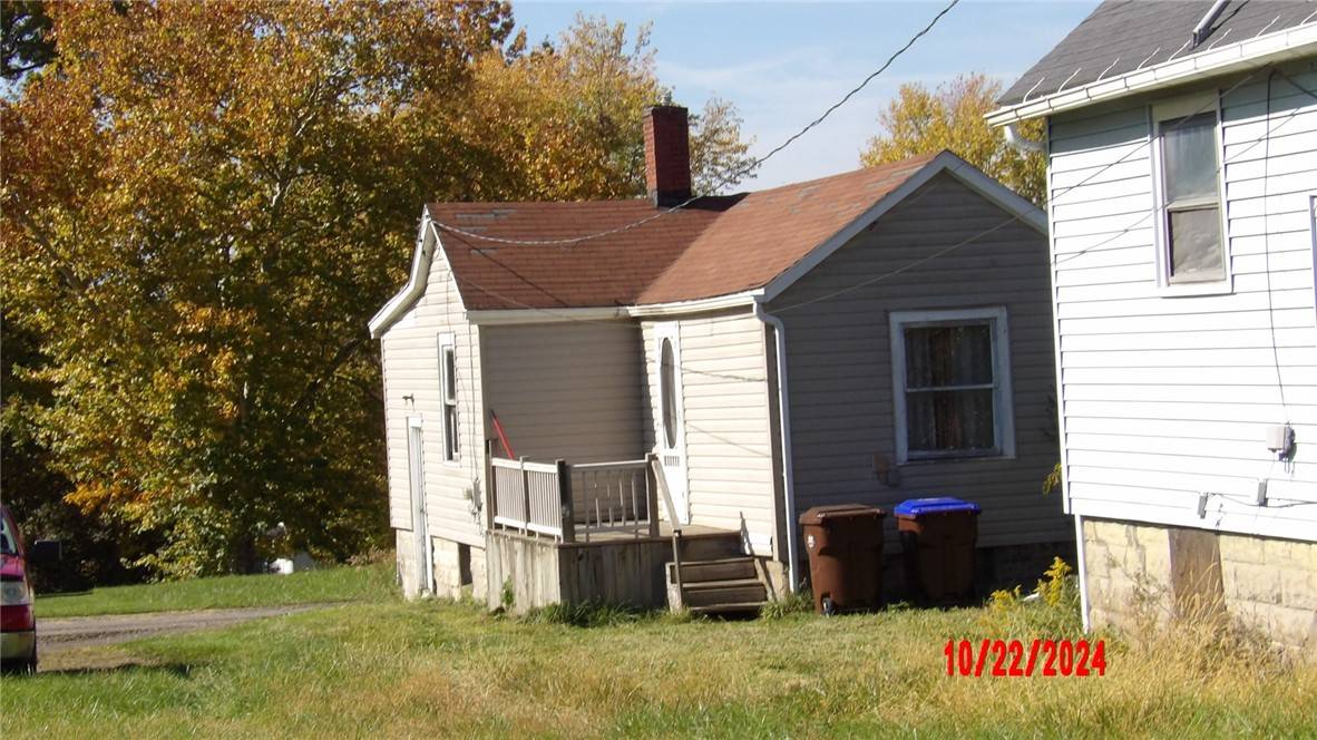 Farrell, PA 16121,1146-1146 1/2 WALLIS AVENUE