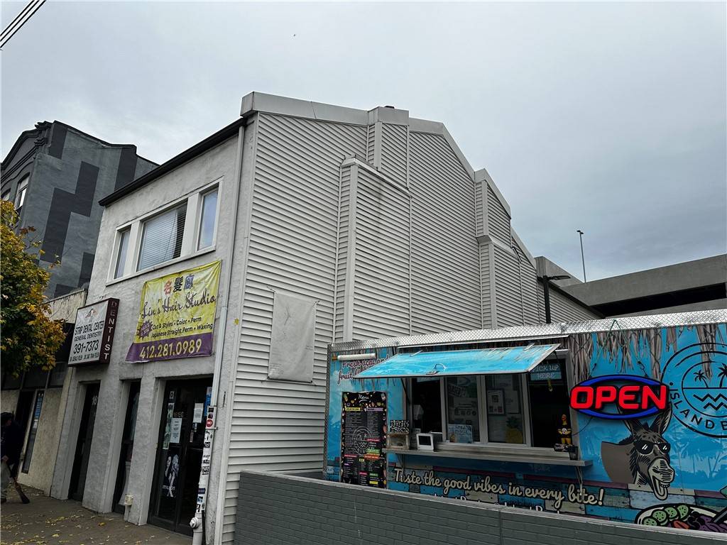 Downtown Pgh, PA 15222,1615 Penn Ave