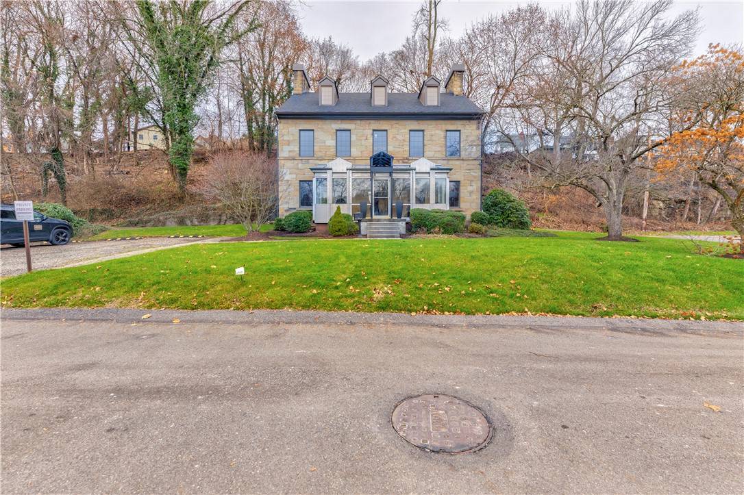 Carnegie, PA 15106,602 Poplar Way