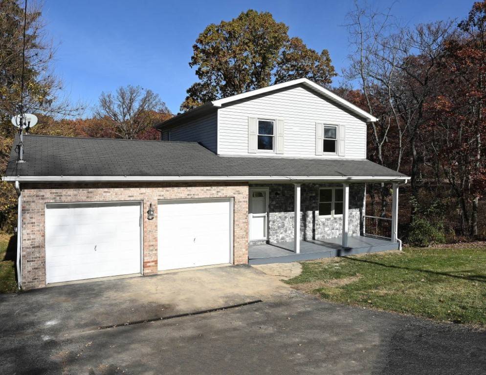 Center Twp - Bea, PA 15061,286 Todd Lane