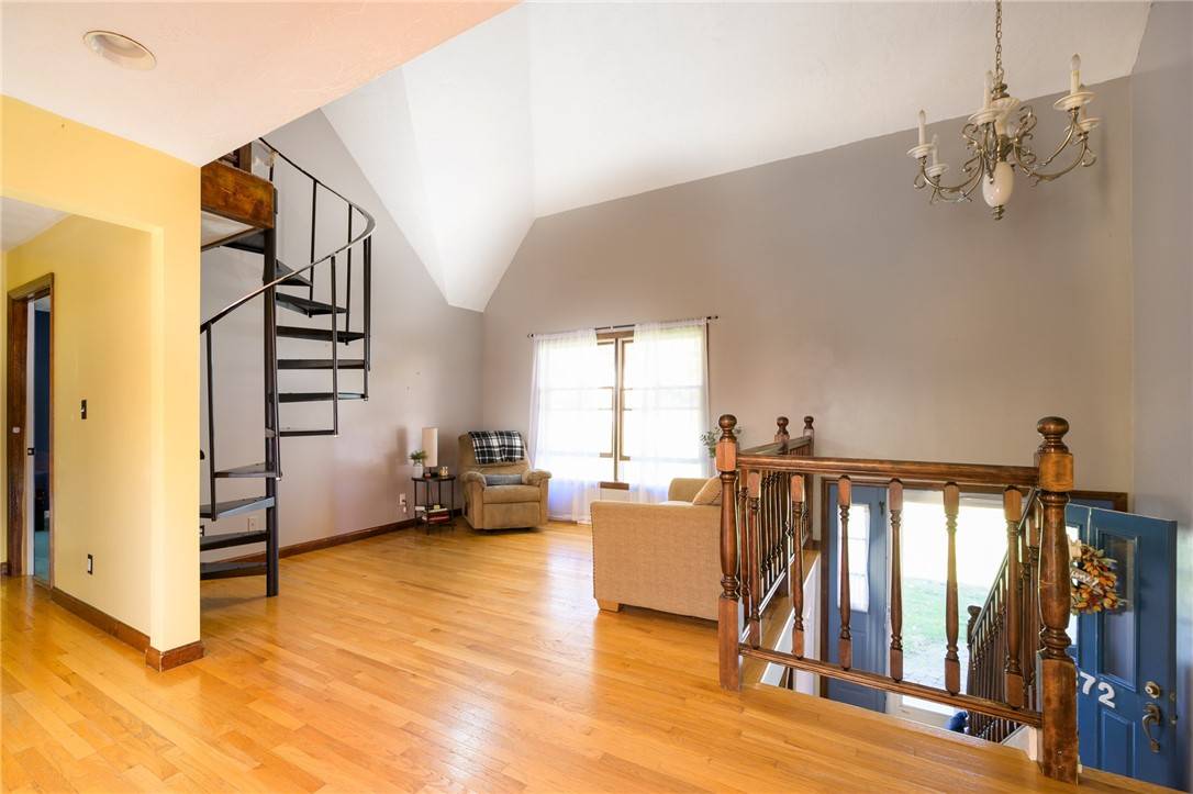 Rostraver, PA 15089,372 Vernon Dr