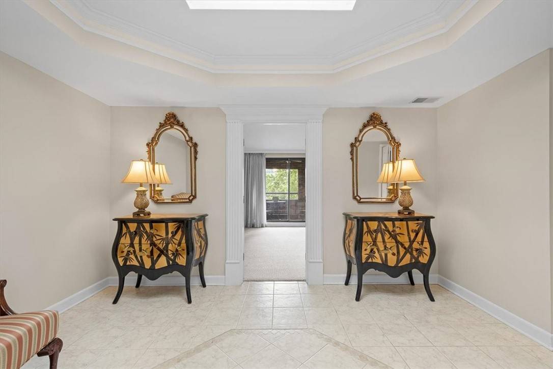 Sewickley, PA 15143,316 Beaver Street #402