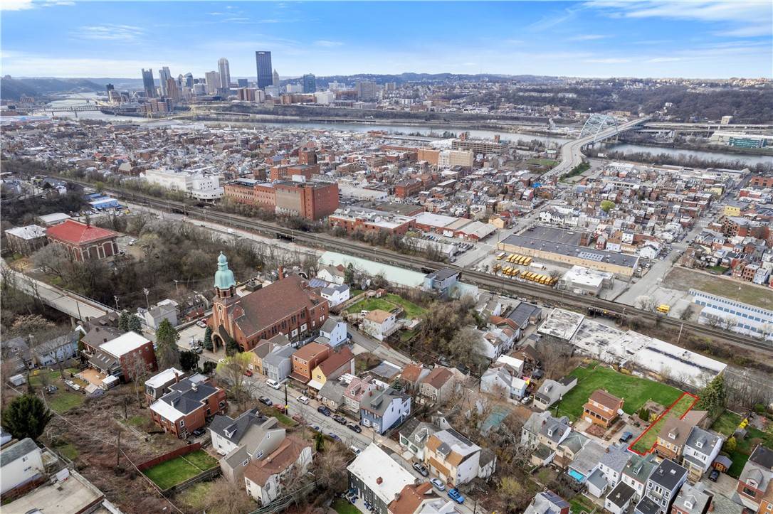 South Side, PA 15203,2415 Leticoe St