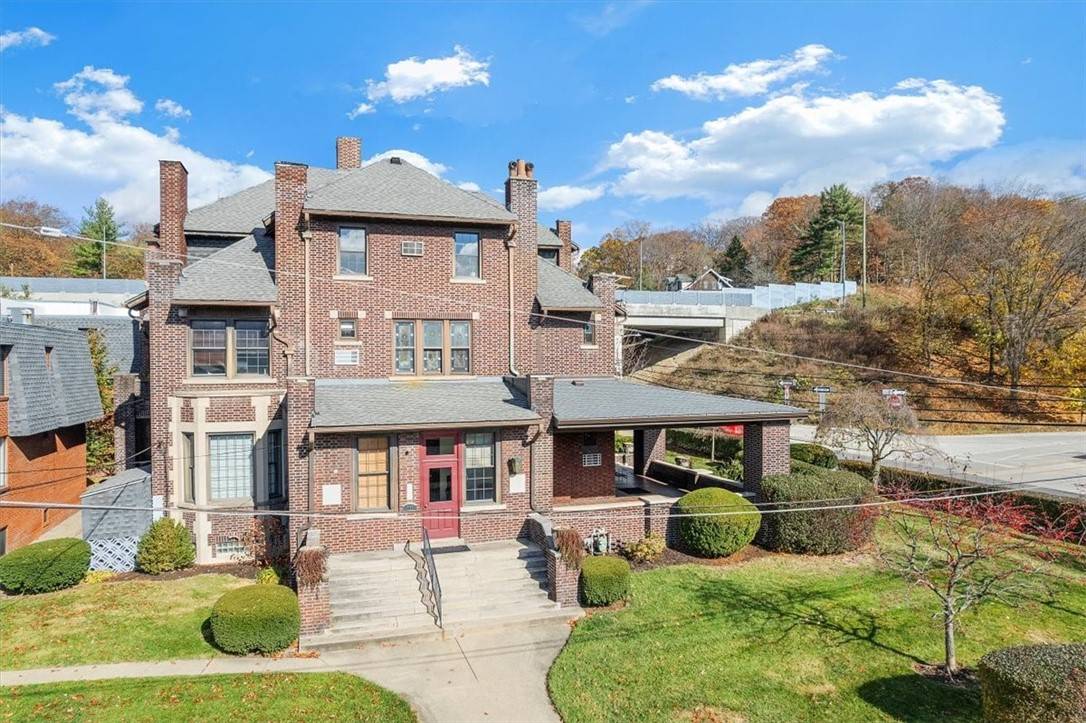 Aspinwall, PA 15215,701 4th Street #5