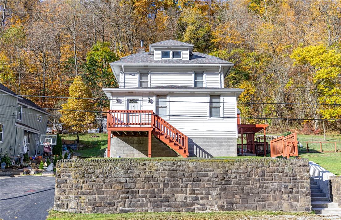 N Versailles, PA 15148,414 Valley Ave