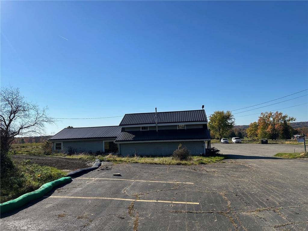 Hempfield Twp - Mer, PA 16125,359 Mercer Rd