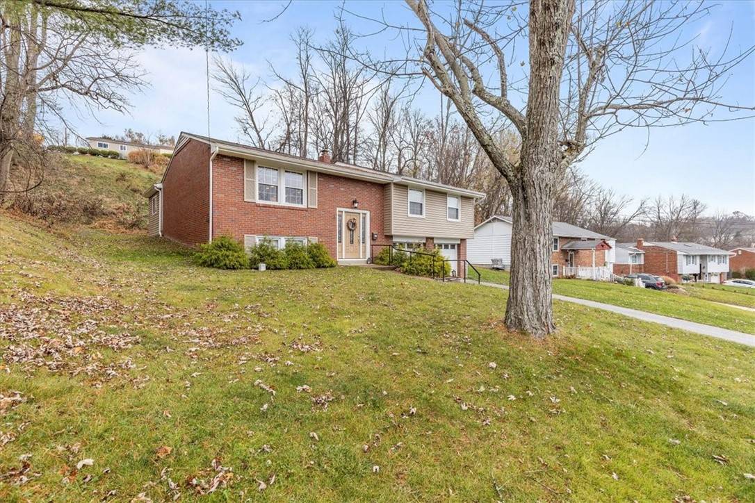 Bethel Park, PA 15102,6039 Oak Park Dr