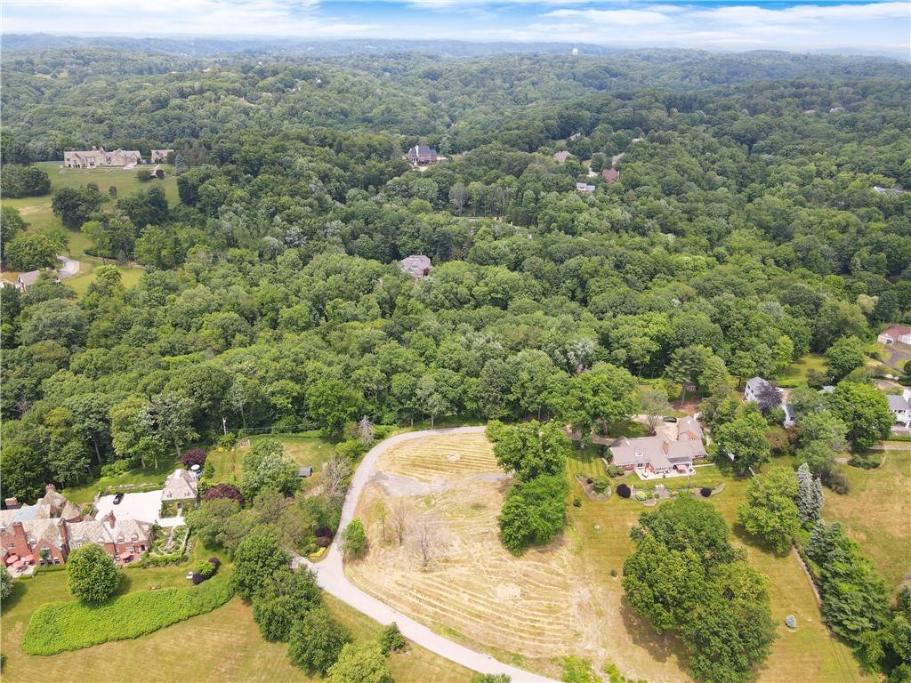 Fox Chapel, PA 15238,280 Glen Laurel Ln