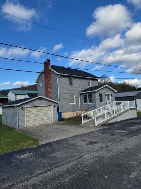 Connellsville, PA 15462,125 Hillview Ln
