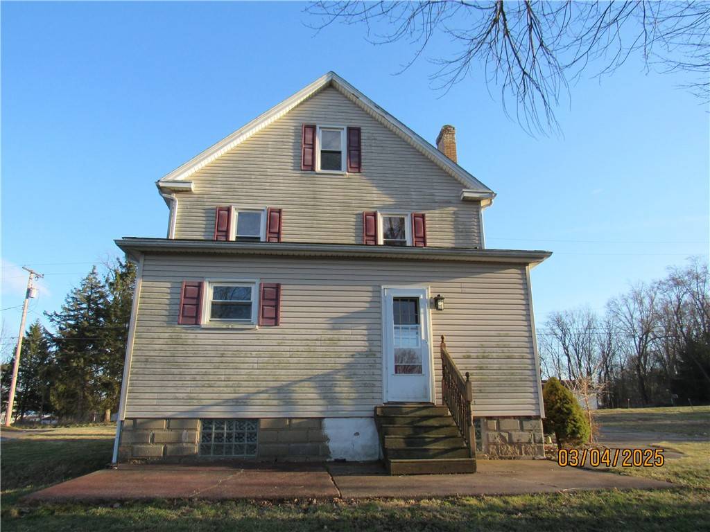 Pulaski Twp - Law, PA 16159,156 Oak Street Ext