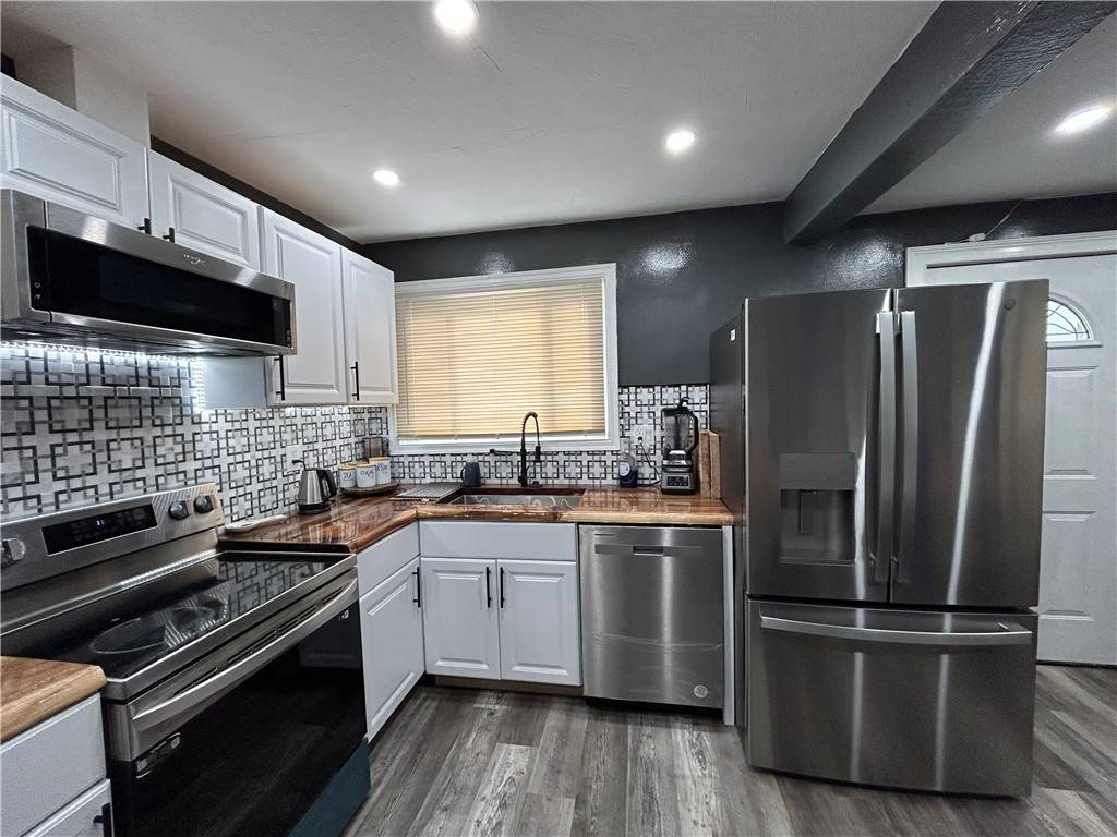 West Mifflin, PA 15122,4430 Bowes Avenue
