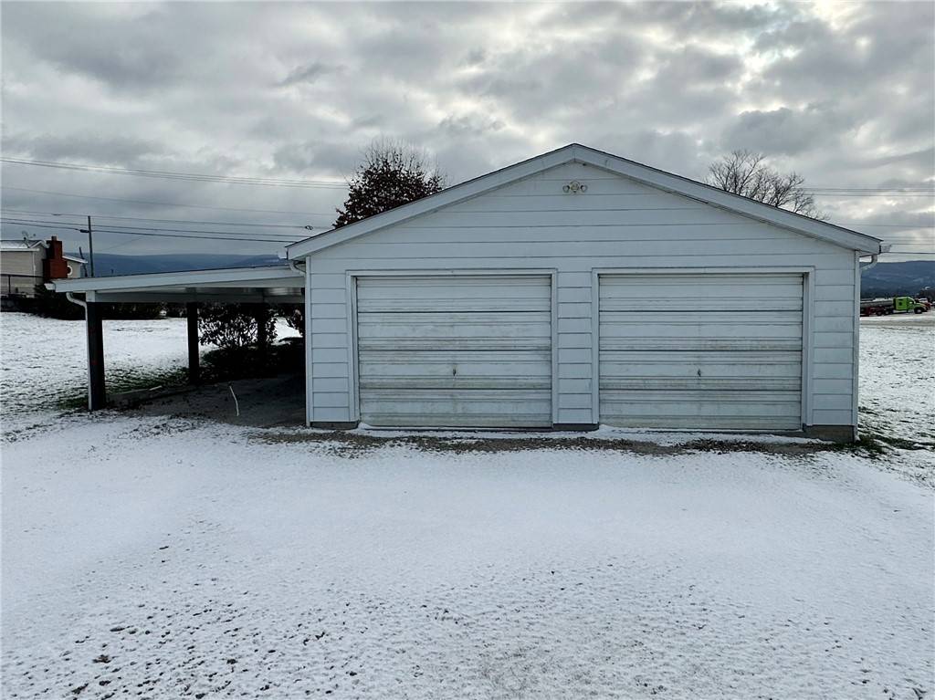 Smithfield, PA 15401,2686 Morgantown Road