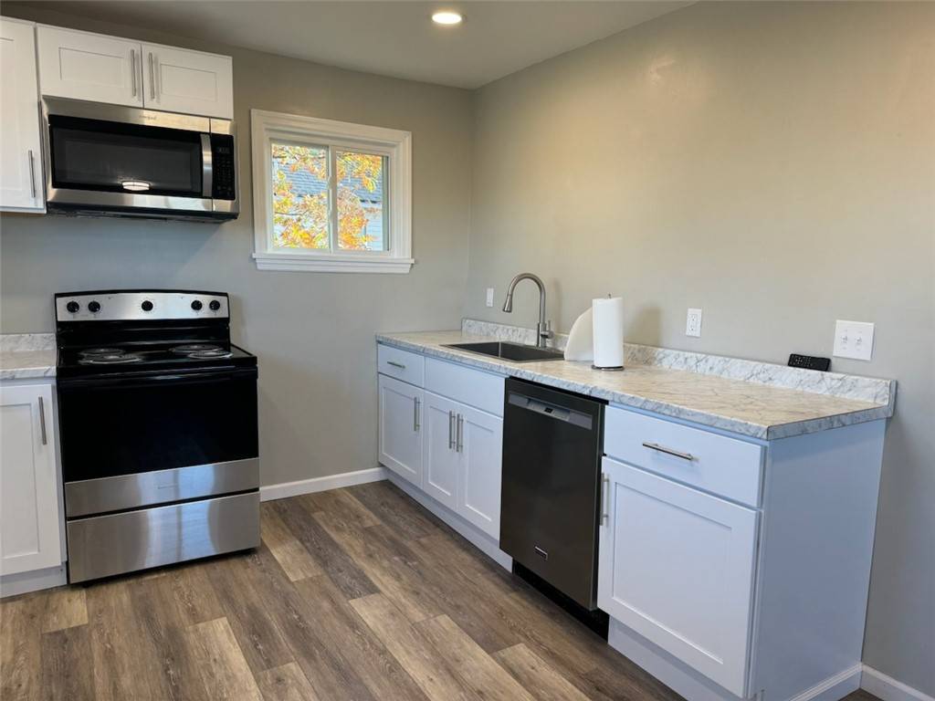 Bethel Park, PA 15102,2895 Cedar St,