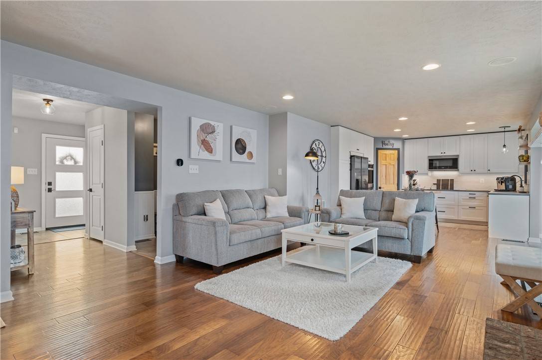 Moon/crescent Twp, PA 15108,153 Cimarron Drive