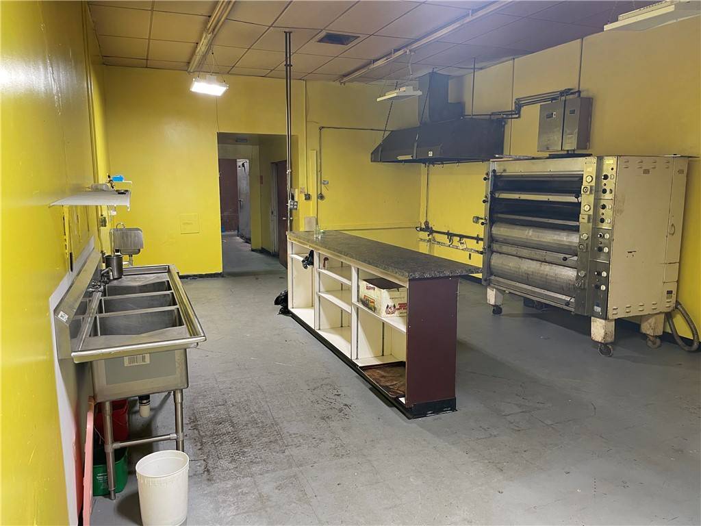 Rostraver, PA 15012,1731 Rostraver Rd