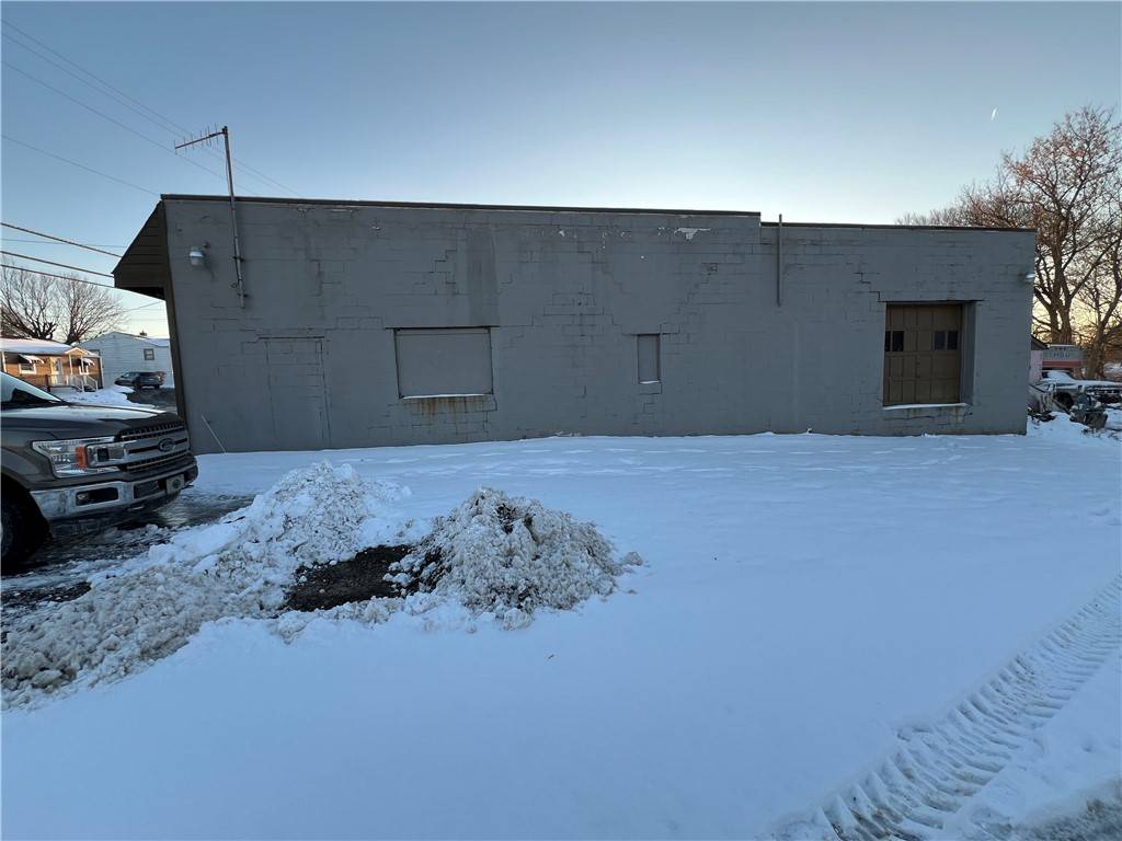 North Huntingdon, PA 15642,2164 Guffey Rd