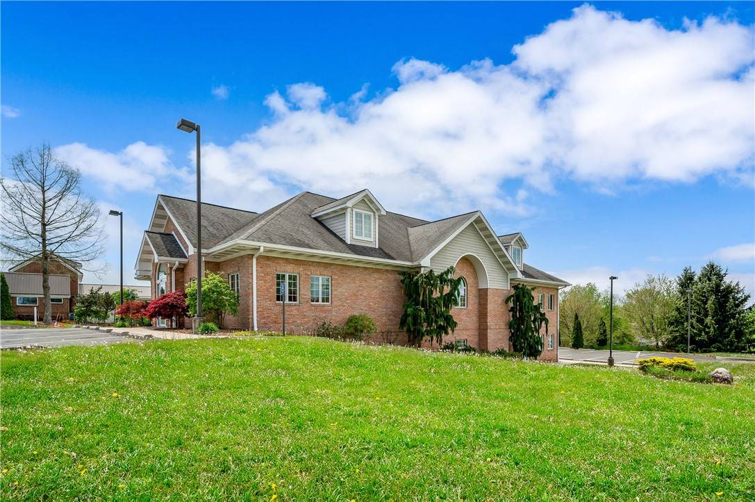 Neshannock Twp, PA 16105,3135 Wilmington Rd.