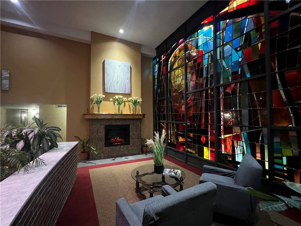 Shadyside, PA 15213,5 Bayard Rd #606