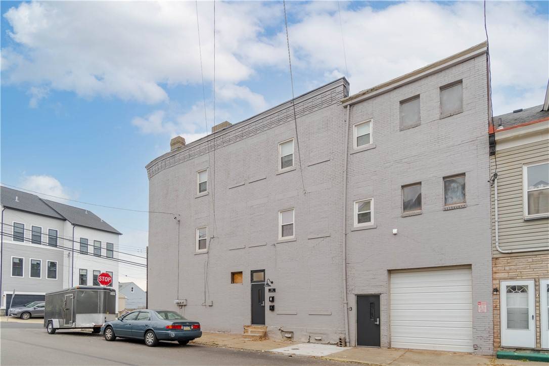 Lawrenceville, PA 15201,421 52nd St