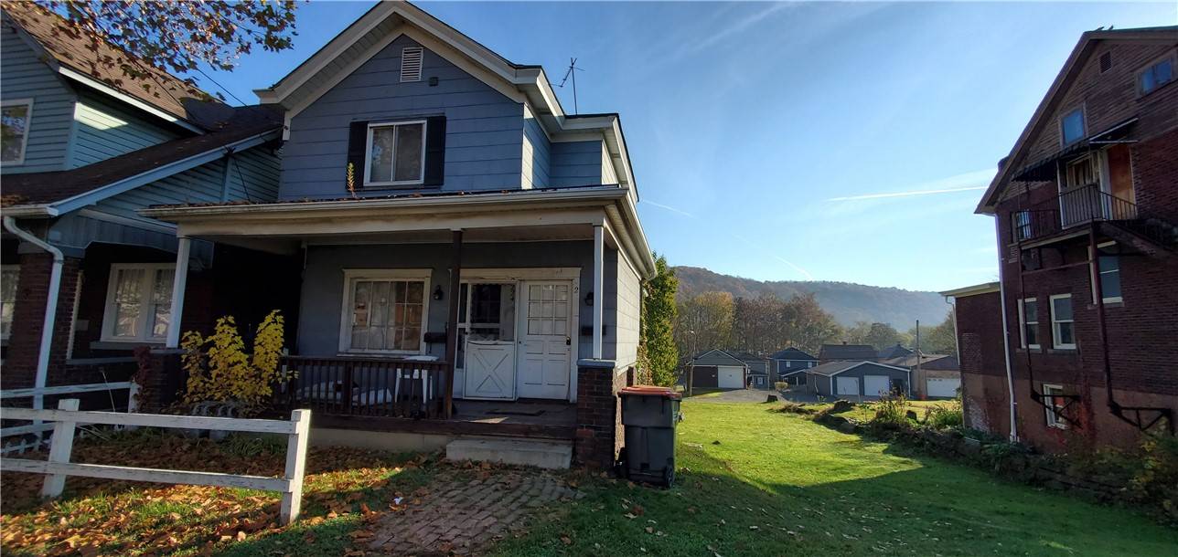 Beaver Falls, PA 15010,2222 7th Ave