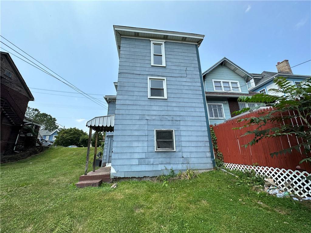Beaver Falls, PA 15010,2222 7th Ave